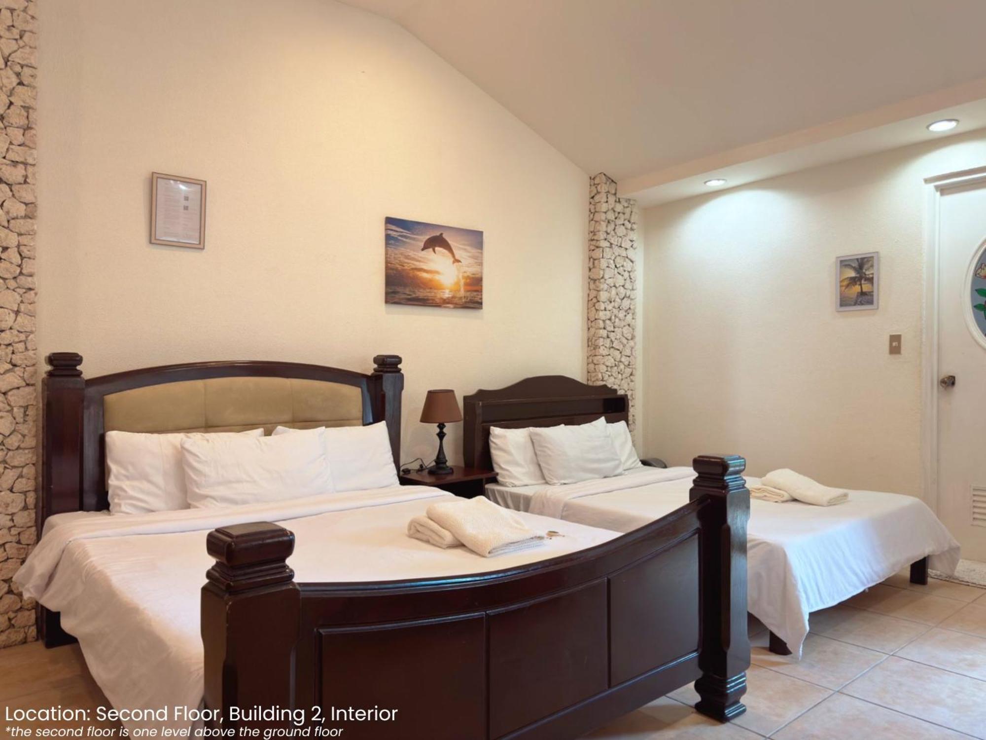 Sunset Beach Resort Moalboal Eksteriør billede