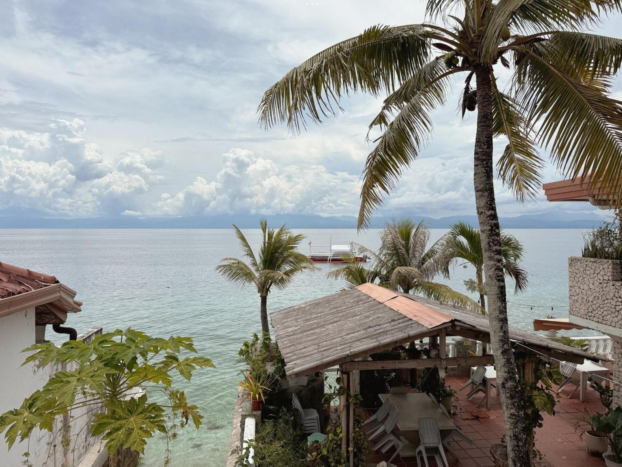 Sunset Beach Resort Moalboal Eksteriør billede