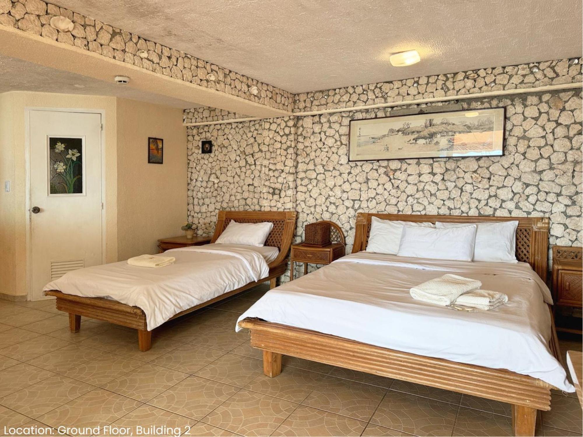 Sunset Beach Resort Moalboal Eksteriør billede